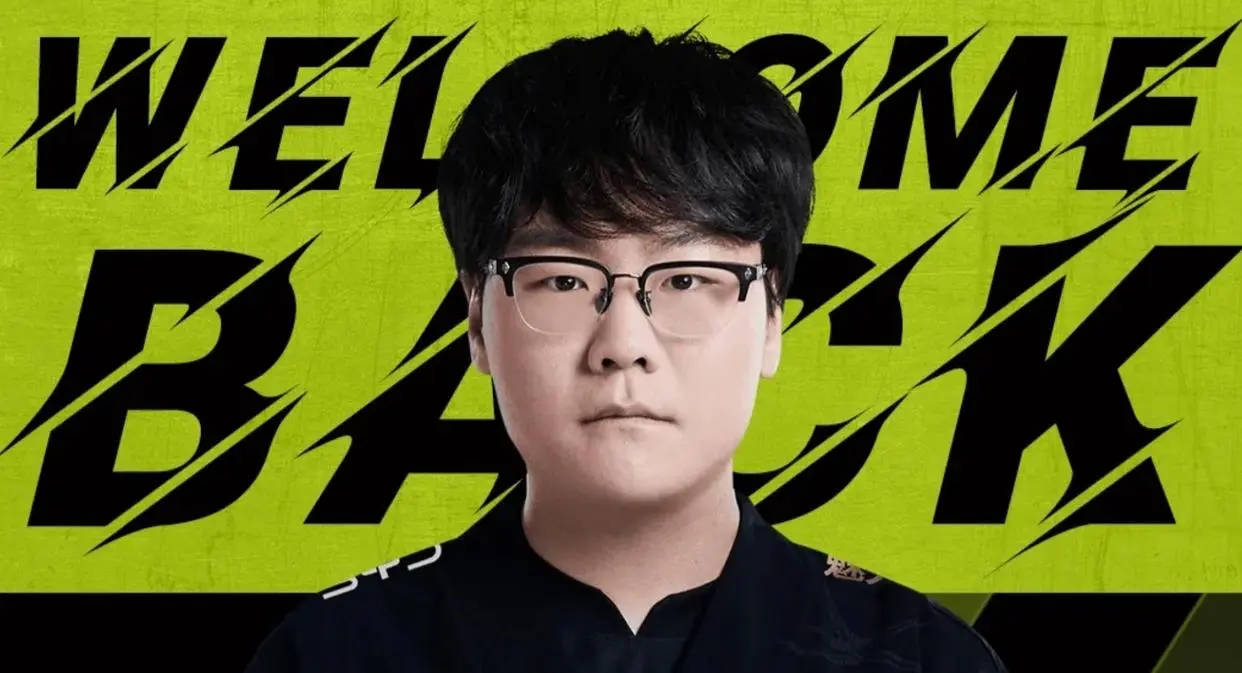  Uzi回归赛场，关键助攻首场状态亮眼，篮网观众沸腾！