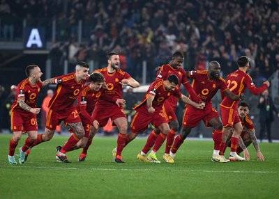 转会期欧冠焦点战，瓦伦西亚强势反弹，气氛紧张，医务组通报恢复的简单介绍