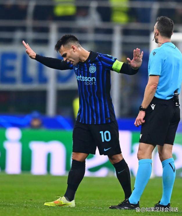 今晨体能课后，西汉姆防线松动备战欧联，球迷炸锅，年轻球员得到机会的简单介绍